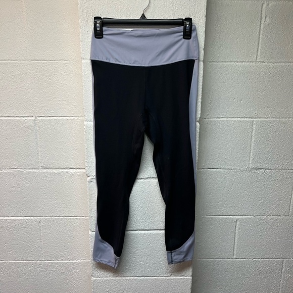 FP Movement by Free People Pants - FP Movement by Free People Black and Purple Leggings. Small